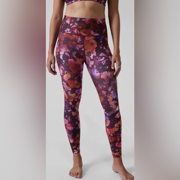 Athleta Pants - Athleta Salutation Stash Pocket Dappled Bloom Floral Leggings, Multi. Size S